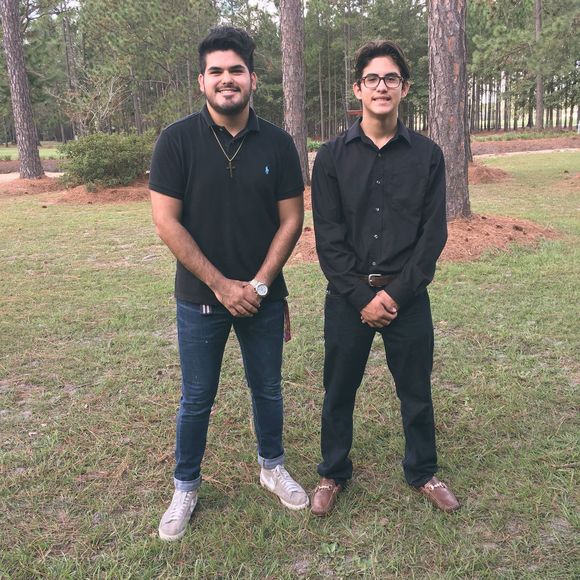 Meet your Posher, Luis - Picture 1 of 1